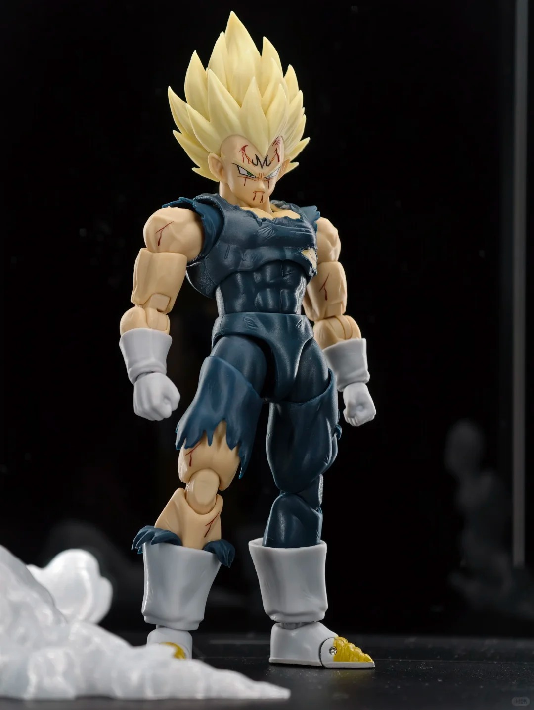 In Stock BlackHole&TK Damaged  - огляд і ціна Model Kit Vegeta